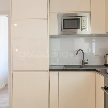 Luxury Sea View Wald Apartment *